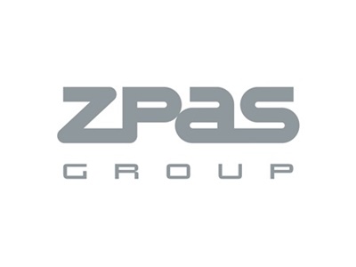 ZPAS kültéri rack szekrény 18U 609x609, 5,0cm lábazattal, 400W fűtéssel, ventillátoros szellőztetéssel, stb.