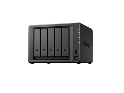 Synology, NAS 5 Fiókos AMD Ryzen V1500B 4x2,2GHz, 8GB DDR4 ECC, 4x2,5GbE, 2xUSB3.2 - DS1525+