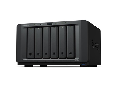 Synology, NAS 6 fiókos DS1621+ AMD Ryzen V1500B 4x2,2GHz, 4GB DDR4, 4x1GbE, 2xeSATA